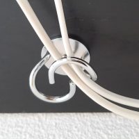 yoritom-Hook holding 2 cables